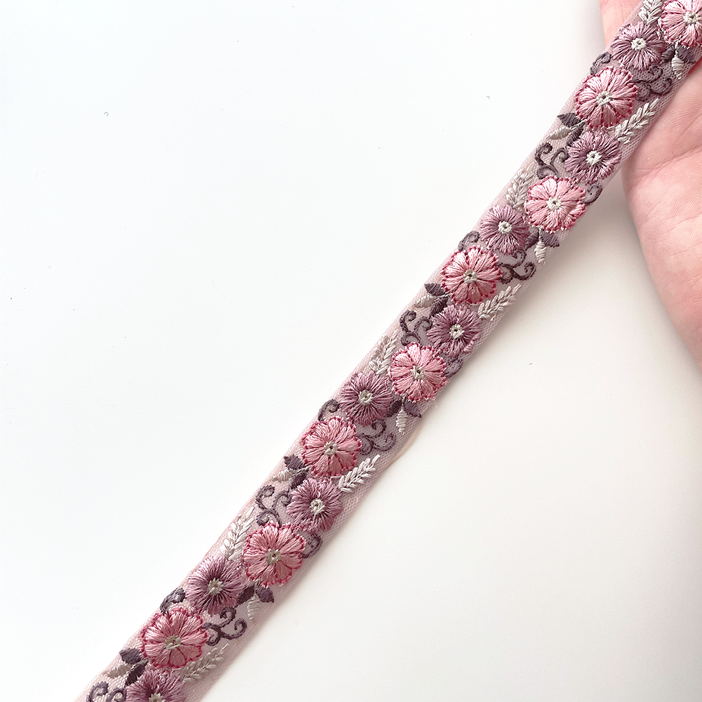 1022 【 幅:2.5cm 】 インド刺繍リボン パープル チュール ピンク