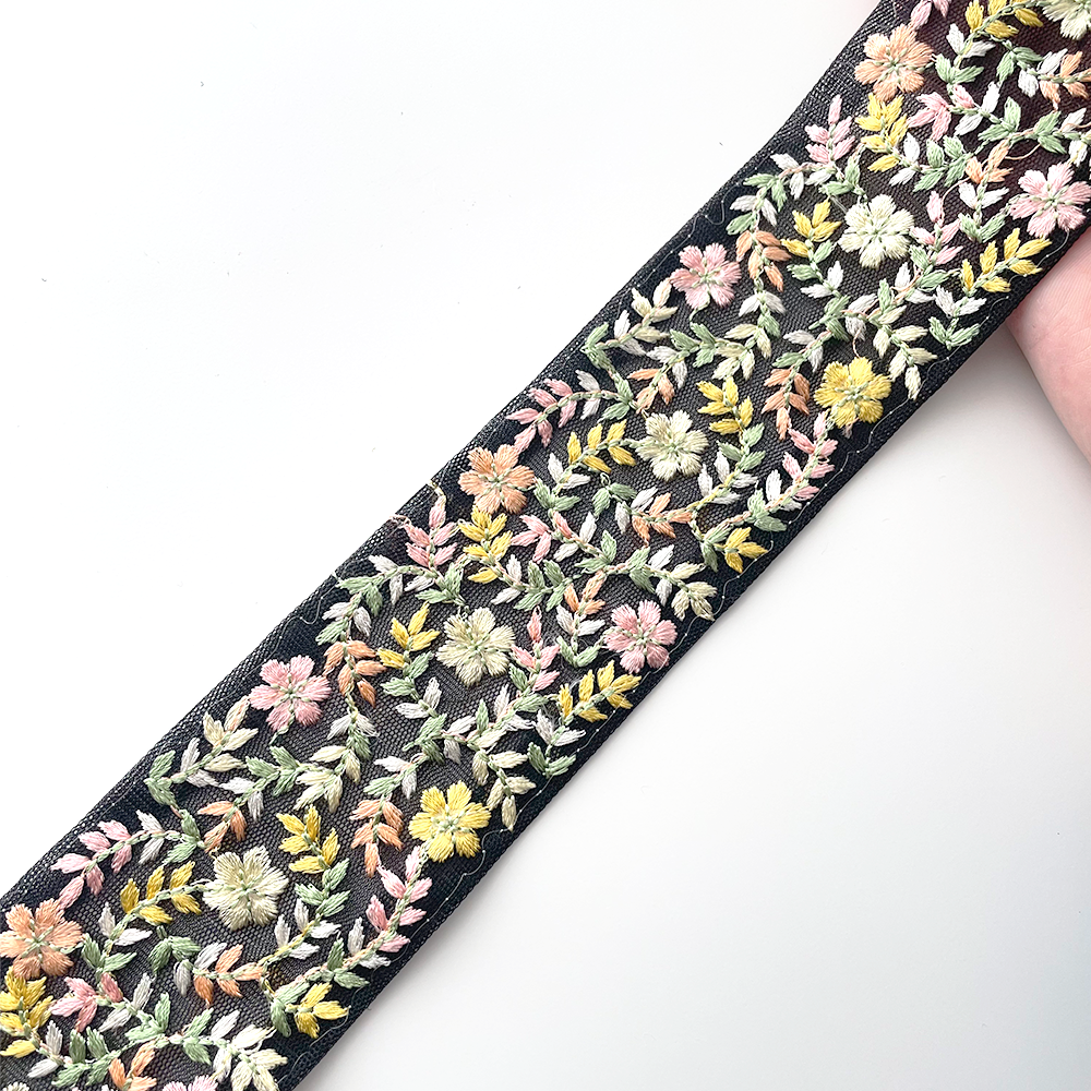 1069 【 幅:5.5cm 】 インド刺繍リボン ブラック チュール イエロー オレンジ グリーン