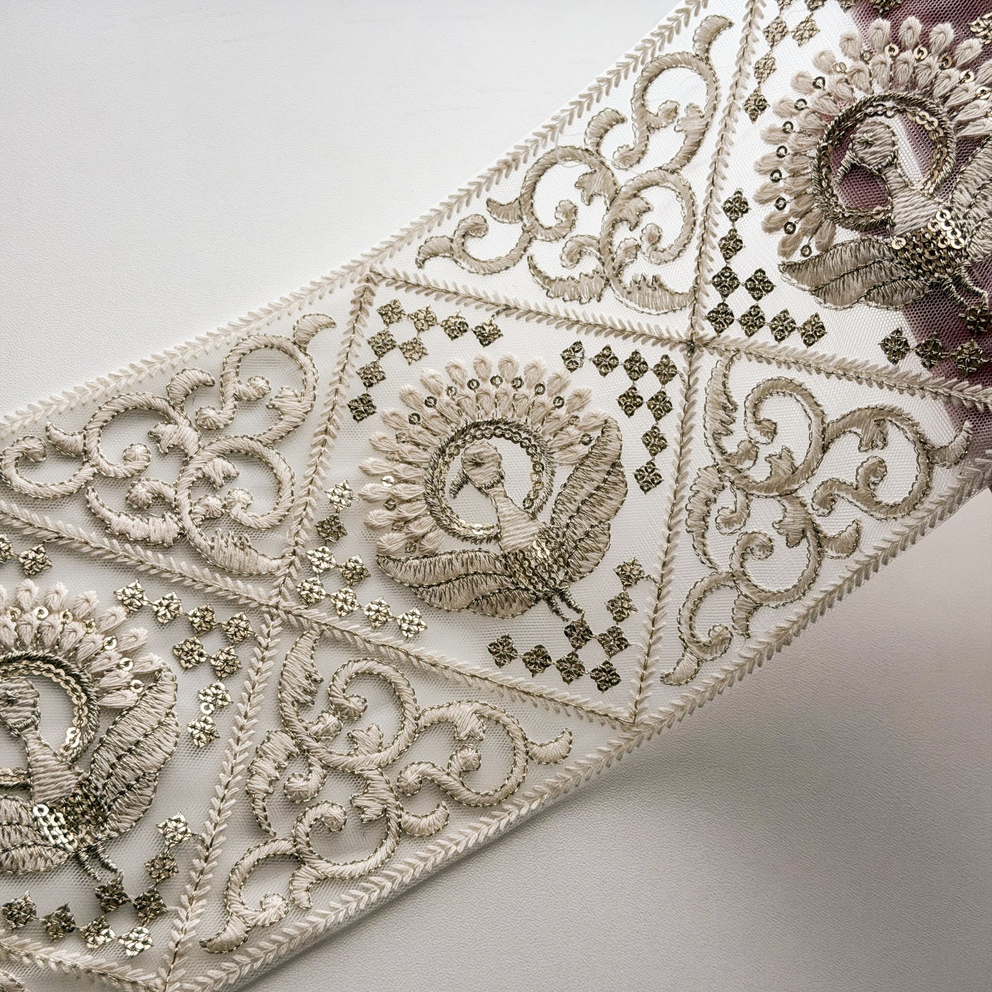 S340 インド刺繍リボン 13cm幅 チュール ピーコック