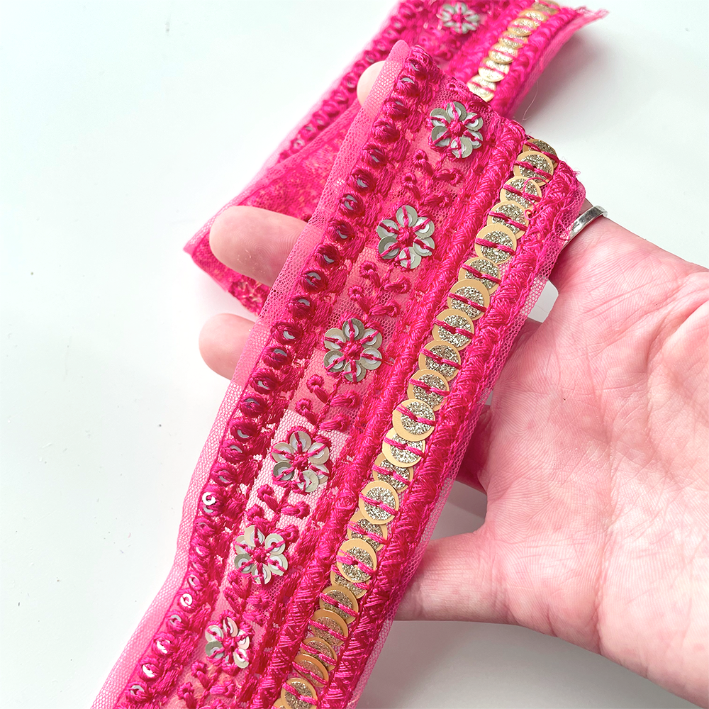 486 【 幅:5cm 】 インド刺繍リボン チェリーピンク チュール