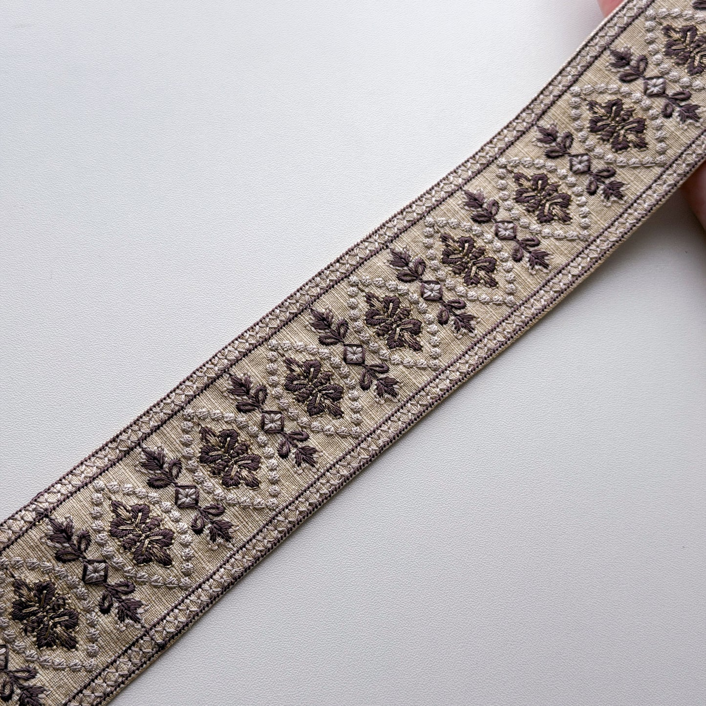 S356 インド刺繍リボン 5cm幅 布地