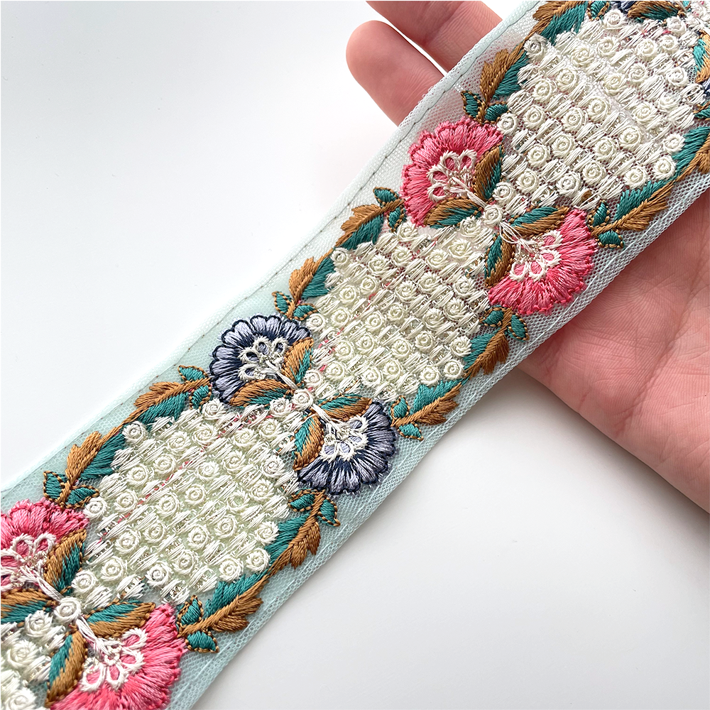 684 【 幅:5.5cm 】 インド刺繍リボン ブルー チュール ピンク ホワイト