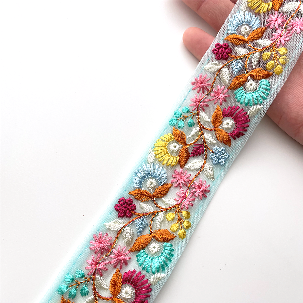 690 【 幅:4cm 】 インド刺繍リボン ライトブルー チュール イエロー レッド オレンジ