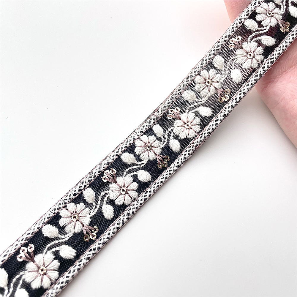 739 【 幅:3cm 】 インド刺繍リボン ブラック チュール ブラウン ホワイト