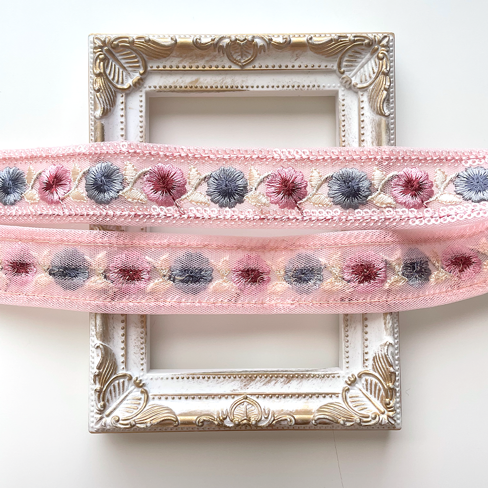 001 【 幅：3cm 】 インド刺繍リボン　ピンク　チュール　ブルー　ベージュ