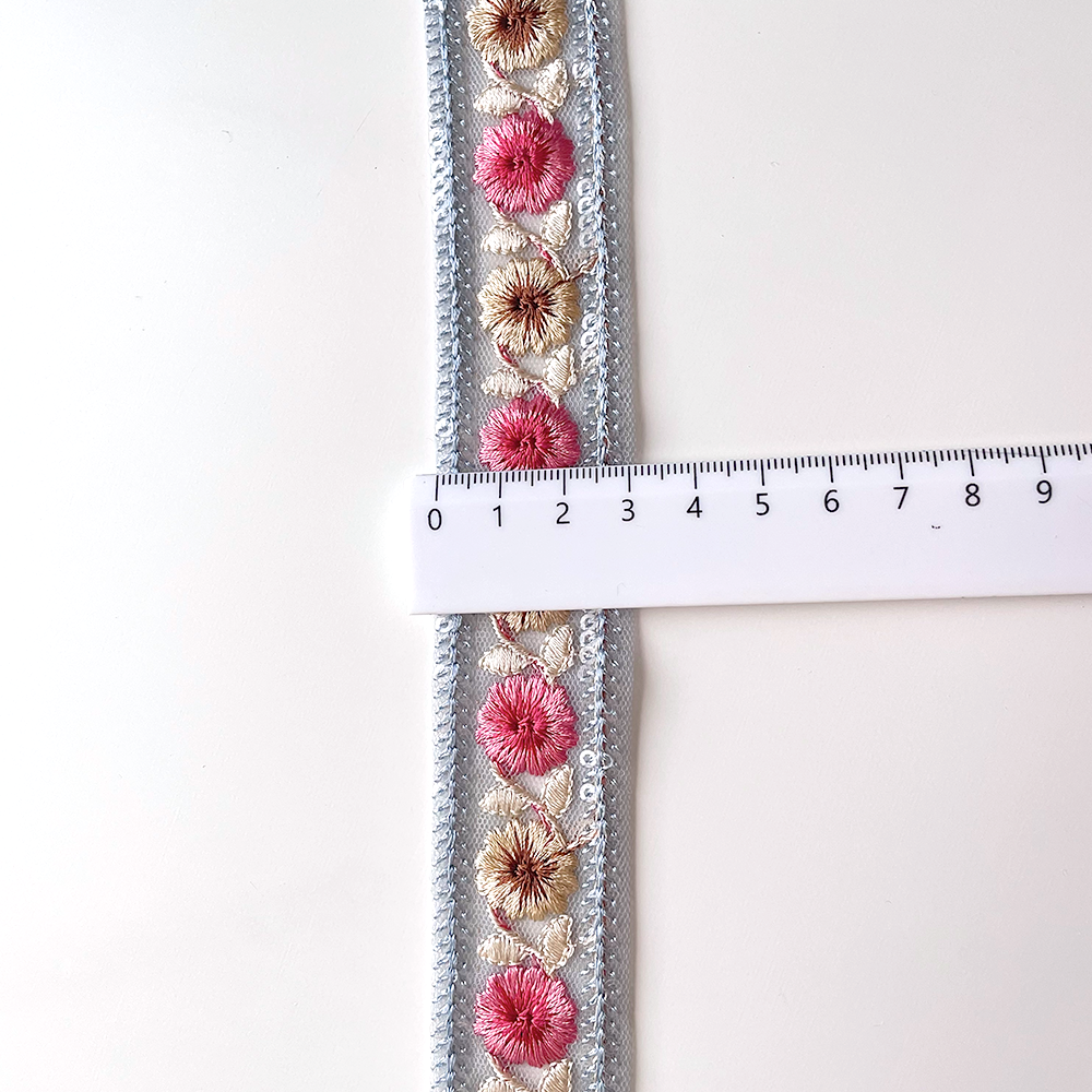 002 【 幅：3cm 】 インド刺繍リボン　ブルー　チュール　ピンク　ベージュ