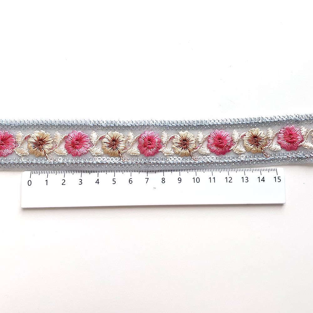 002 【 幅：3cm 】 インド刺繍リボン　ブルー　チュール　ピンク　ベージュ