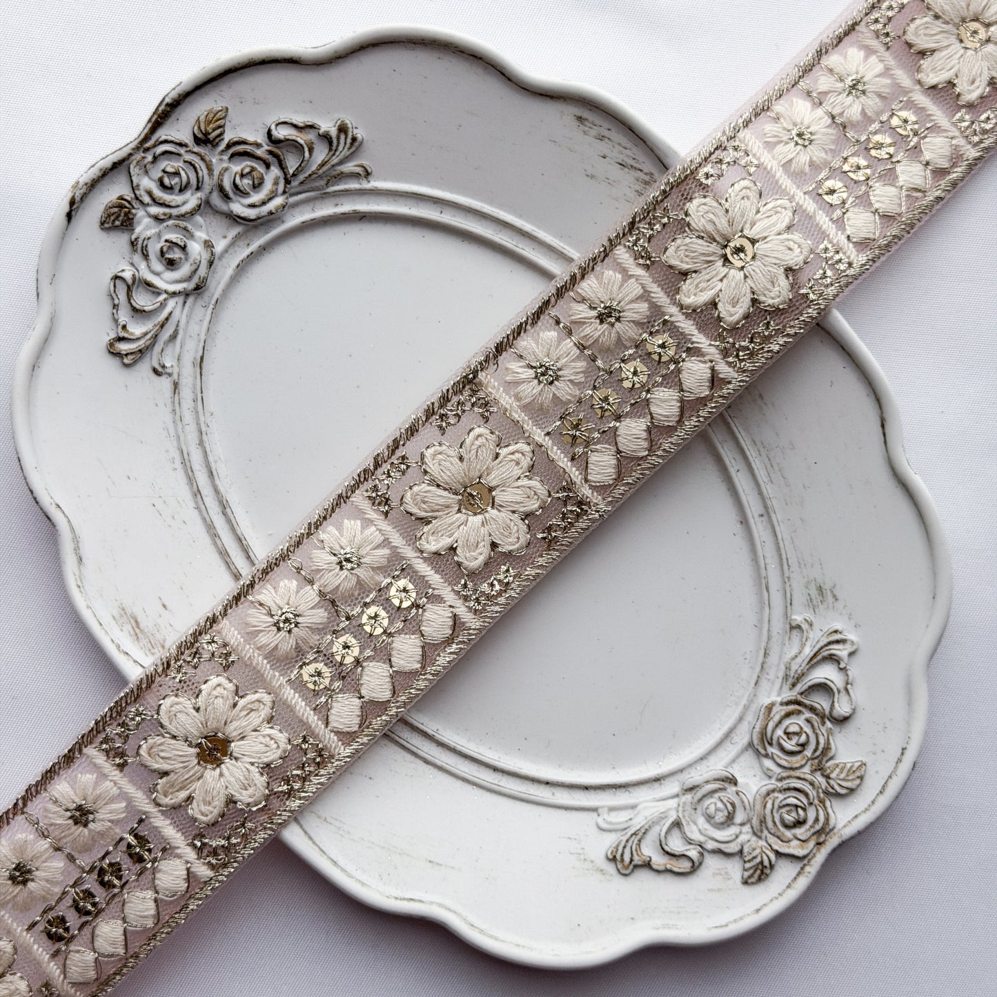 S410 インド刺繍リボン 3.5cm幅 チュール