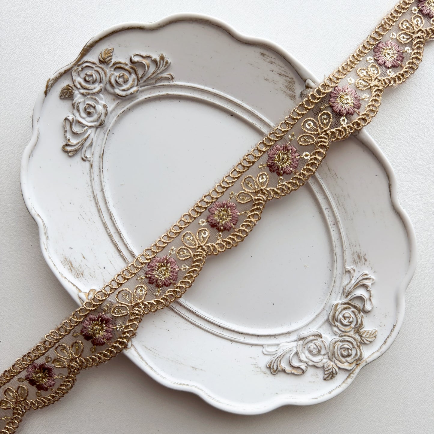 S375 インド刺繍リボン 2.5cm幅 チュール ザリ