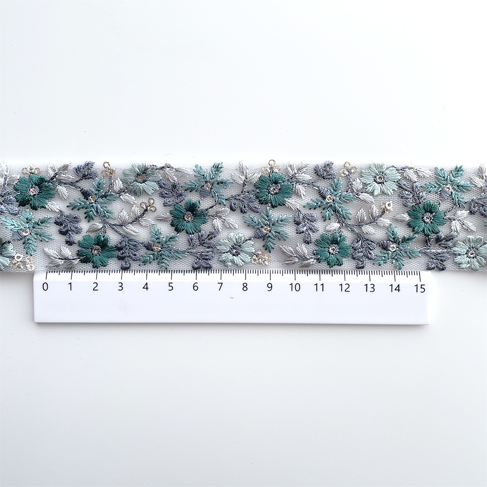 1015 【 幅：4.5cm 】 インド刺繍リボン　ブルー　チュール　グリーン