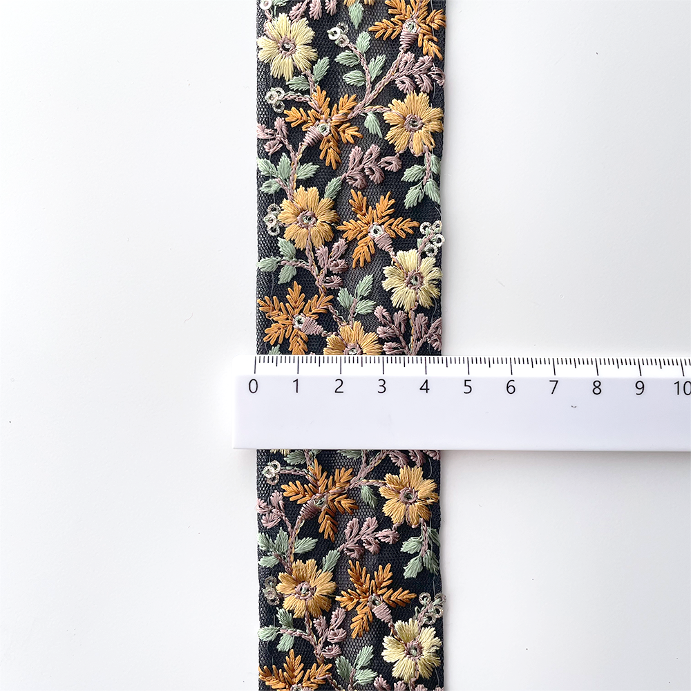 1016 【 幅：4.5cm 】 インド刺繍リボン　ブラック　チュール　イエロー