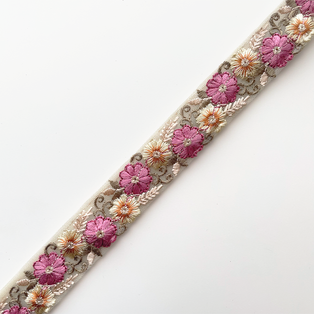 1019 【 幅：2.5cm 】 インド刺繍リボン　グリーン　チュール　ピンク　イエロー