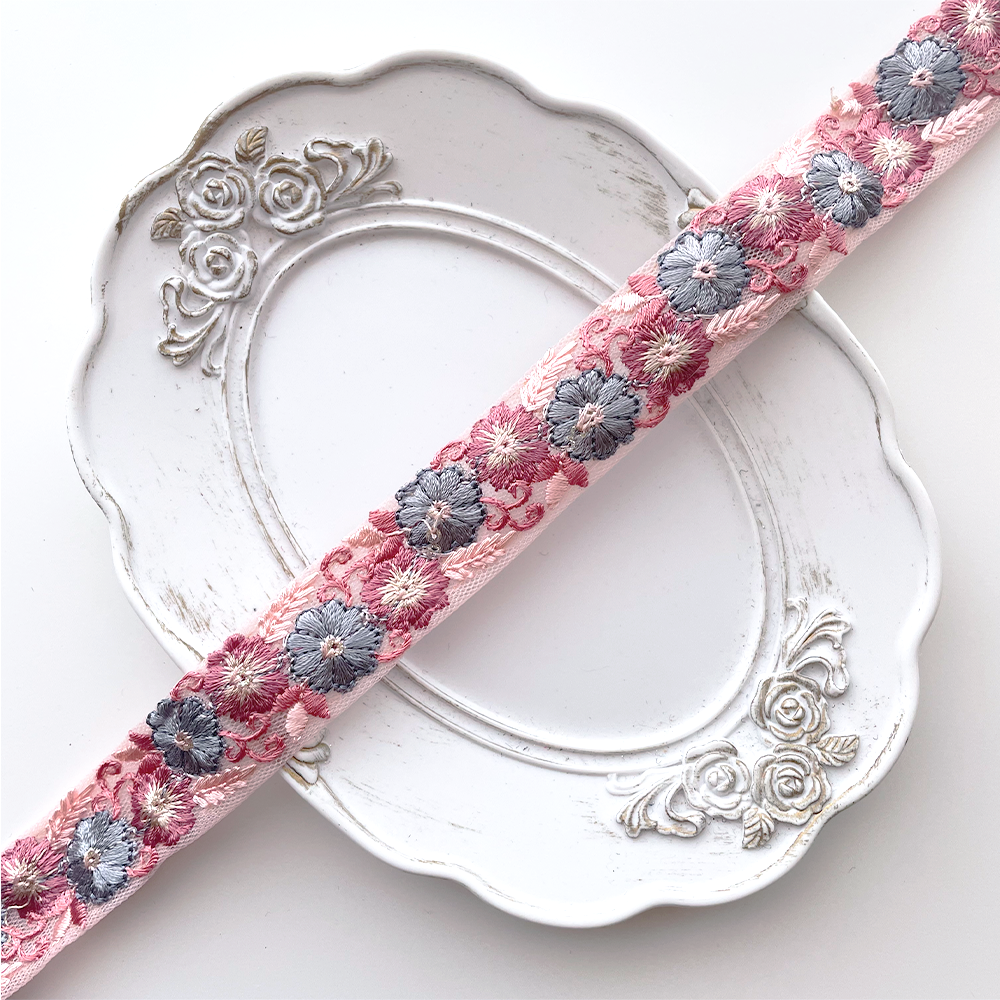 1020 【 幅：2.5cm 】 インド刺繍リボン　ピンク　チュール　ピンク　ブルー