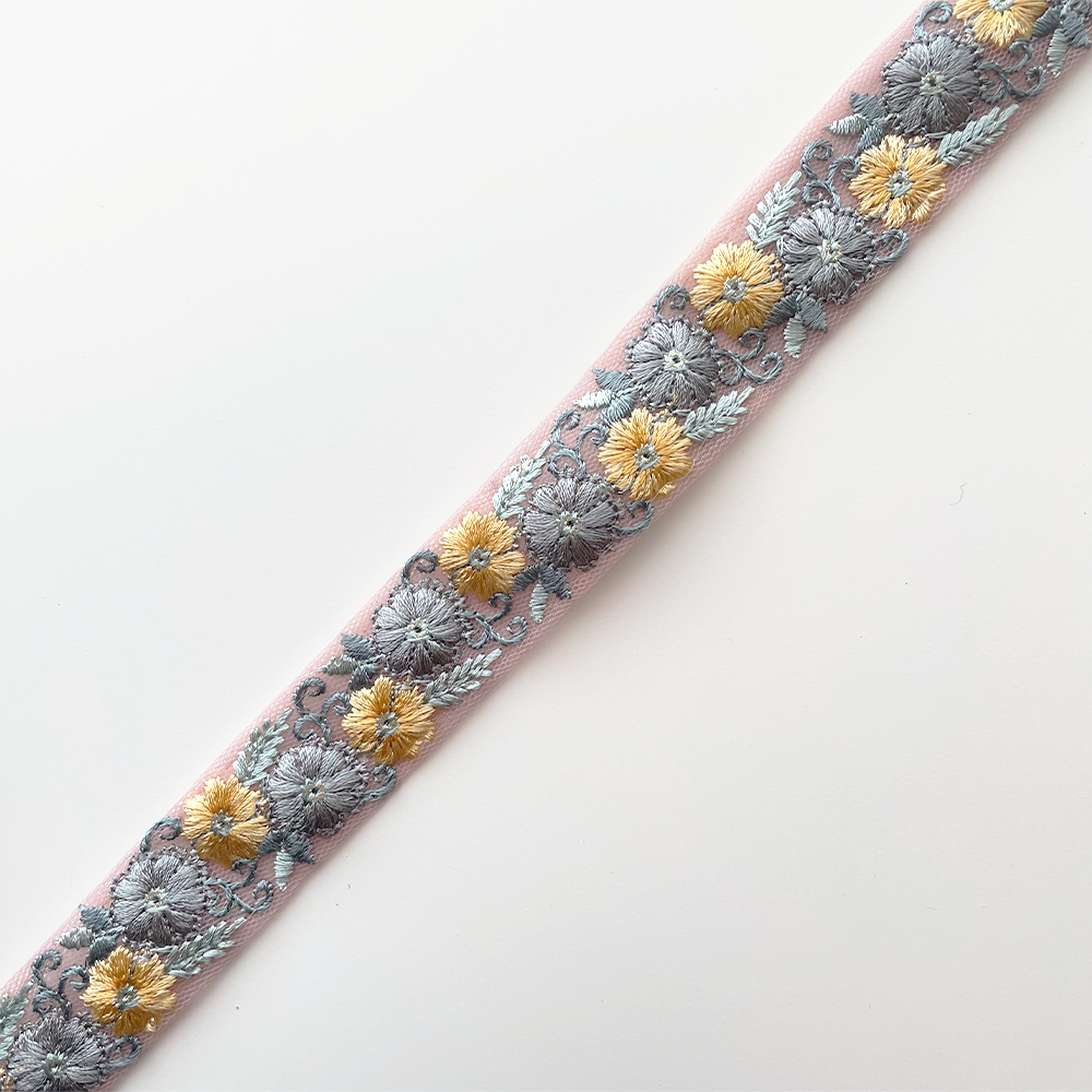 1021 【 幅：2.5cm 】 インド刺繍リボン　ピンク　チュール　ブルー　イエロー