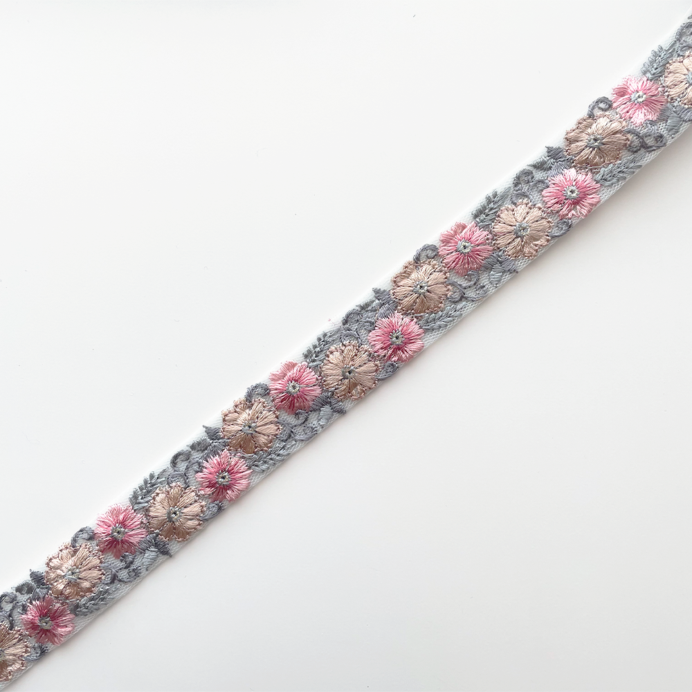 1024 【 幅：2.5cm 】 インド刺繍リボン　ベビーブルー　チュール　ピンク　ベージュ