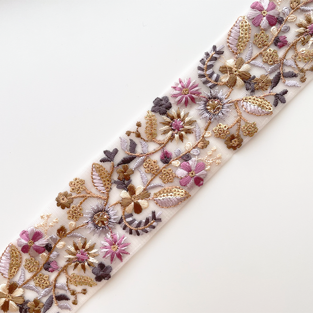 1027 【 幅：5.5cm 】 インド刺繍リボン　ホワイト　チュール　パープル　ゴールド　グリーン