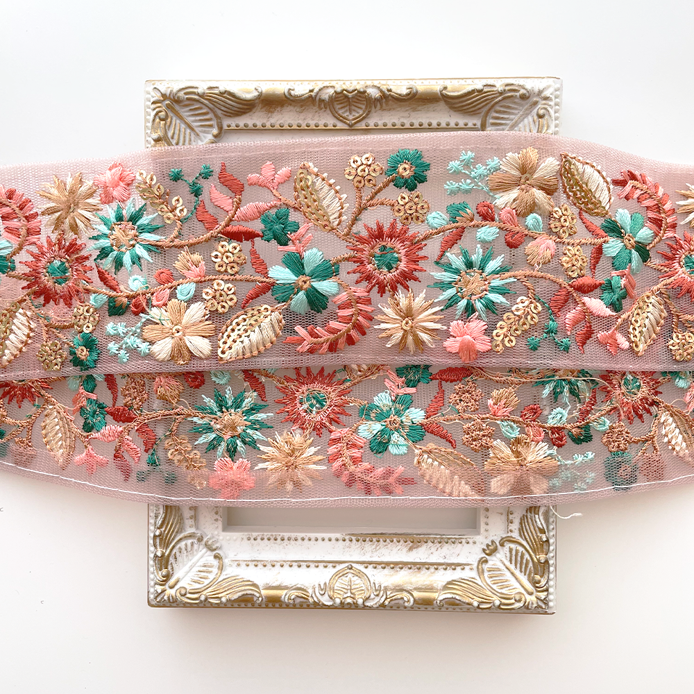 1030 【 幅：5.5cm 】 インド刺繍リボン　ピンク　チュール　グリーン　オレンジ　ゴールド