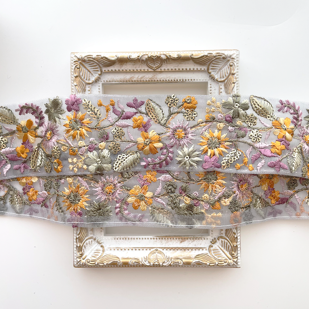 1031 【 幅：5.5cm 】 インド刺繍リボン　ブルー　チュール　グリーン　パープル　イエロー