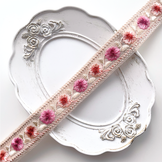 1034 【 幅：3cm 】 インド刺繍リボン　ベージュ　チュール　ピンク　オレンジ