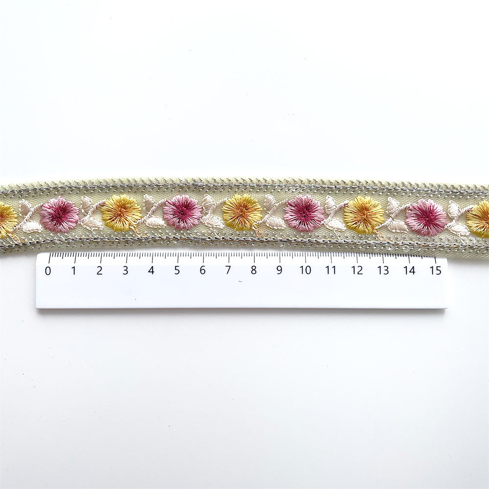 1036 【 幅：3cm 】 インド刺繍リボン　グリーン　チュール　イエロー　ピンク