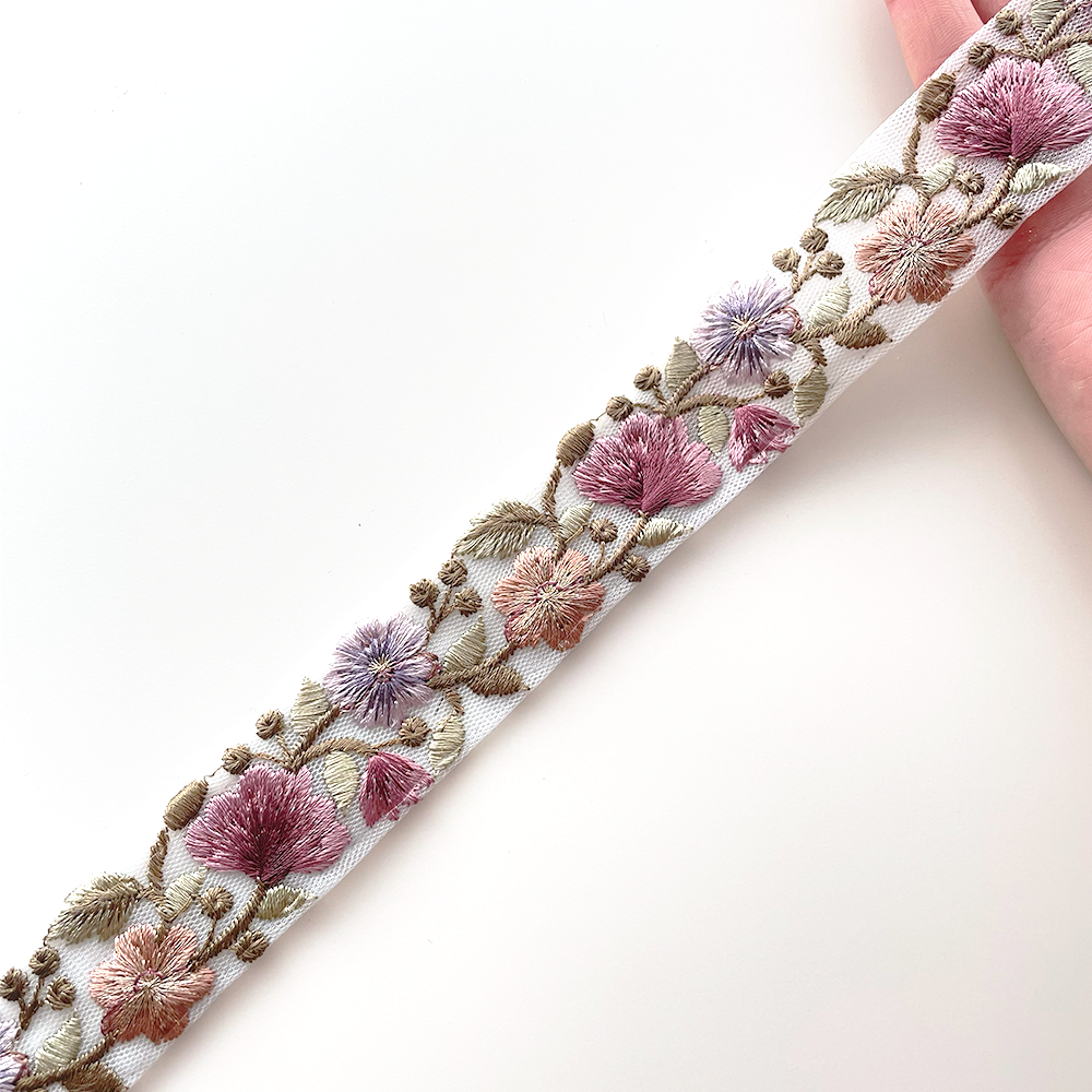 1040 【 幅：3cm 】 インド刺繍リボン　ベビーブルー　チュール　パープル　グリーン