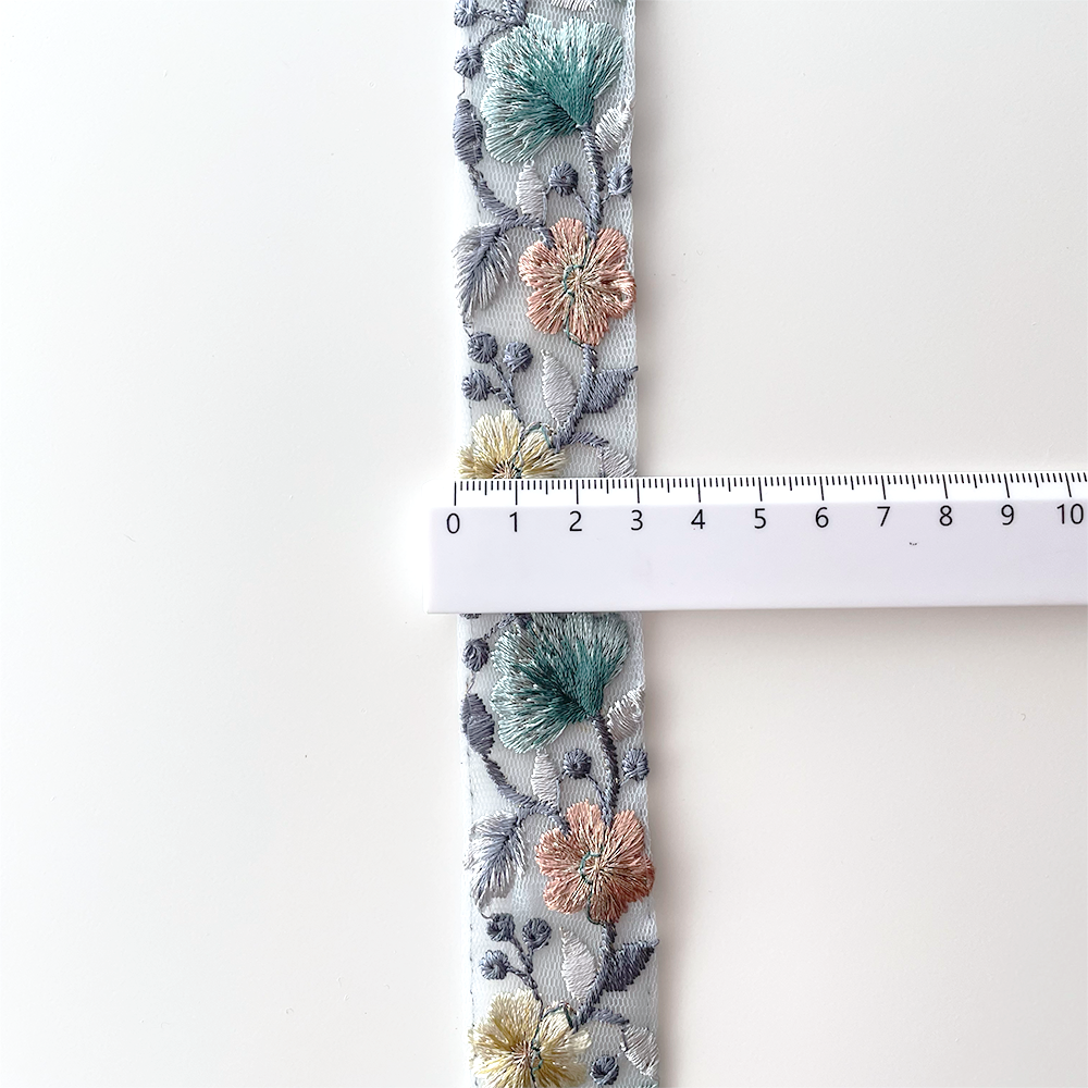 1041 【 幅：3cm 】 インド刺繍リボン　ブルー　チュール　グリーン　イエロー