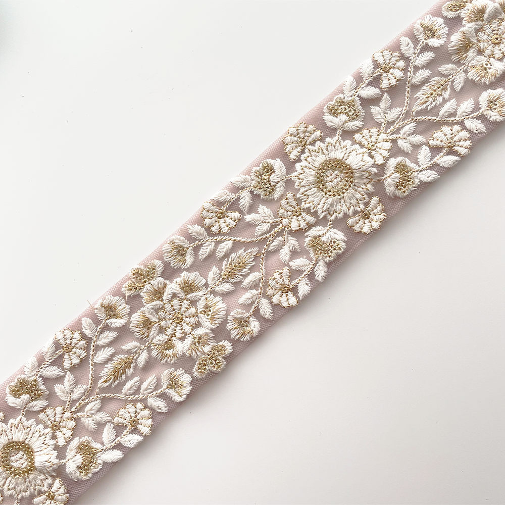 1045 【 幅：5.5cm 】 インド刺繍リボン　パープル　チュール　ホワイト　ゴールド