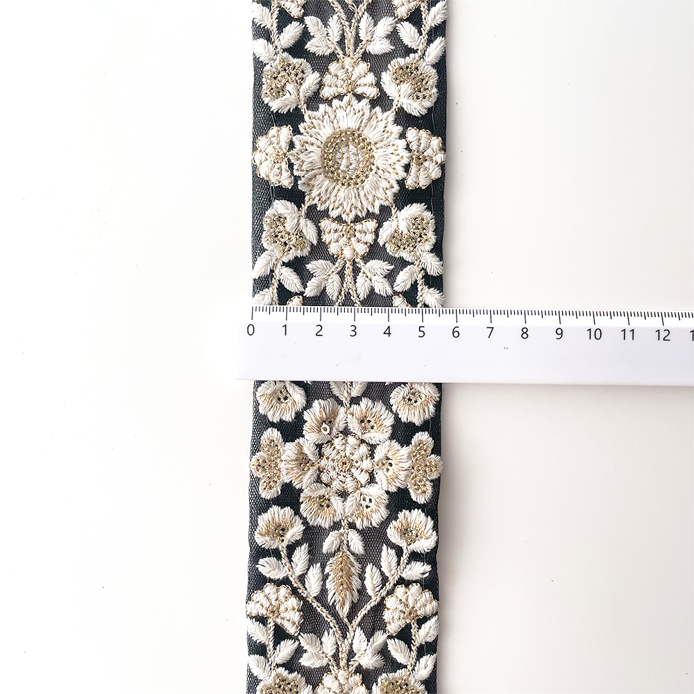 1046 【 幅：5.5cm 】 インド刺繍リボン　ブラック　チュール　ホワイト　ゴールド