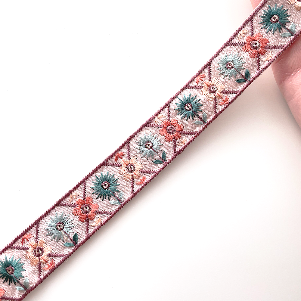 1048 【 幅：2.5cm 】 インド刺繍リボン　ピンク　布地　グリーン　オレンジ