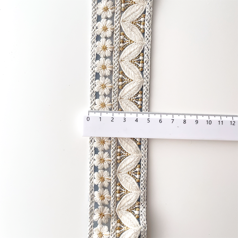 1051 【 幅：5cm 】 インド刺繍リボン　ブルー　チュール　ホワイト　ゴールド