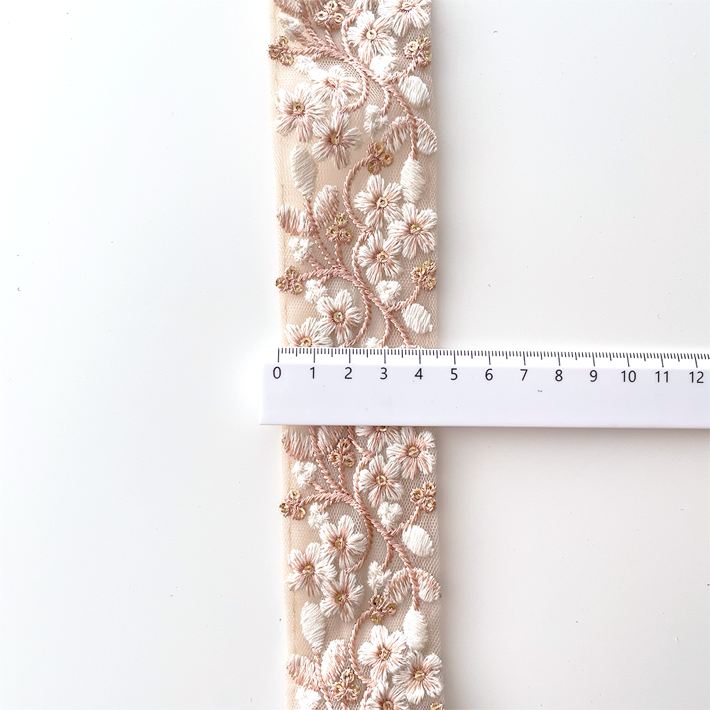 1055 【 幅：5cm 】 インド刺繍リボン　ピンク　チュール　ピンクベージュ　ホワイト
