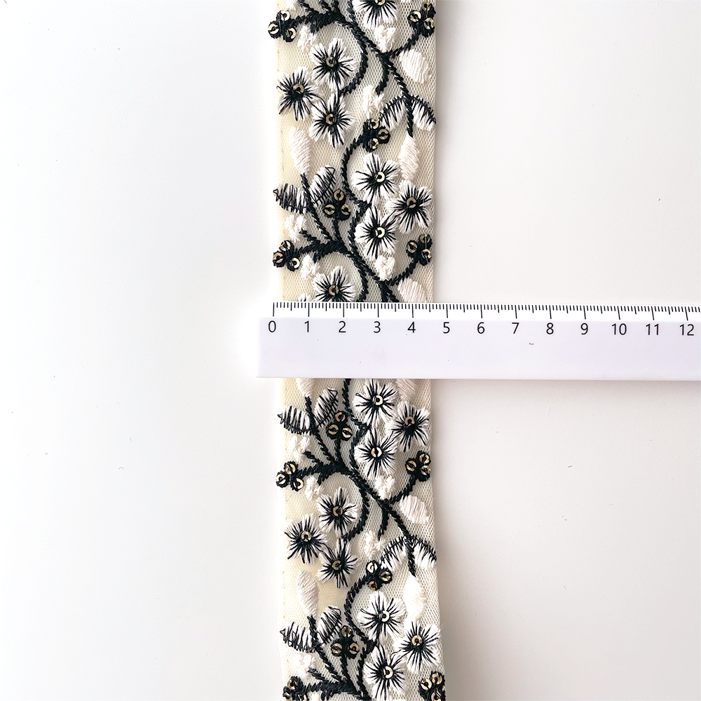 1056 【 幅：5cm 】 インド刺繍リボン　クリーム　チュール　ホワイト　ブラック