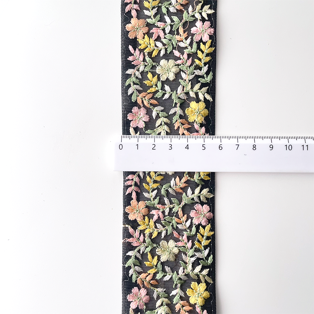 1069 【 幅：5.5cm 】 インド刺繍リボン　ブラック　チュール　イエロー　オレンジ　グリーン