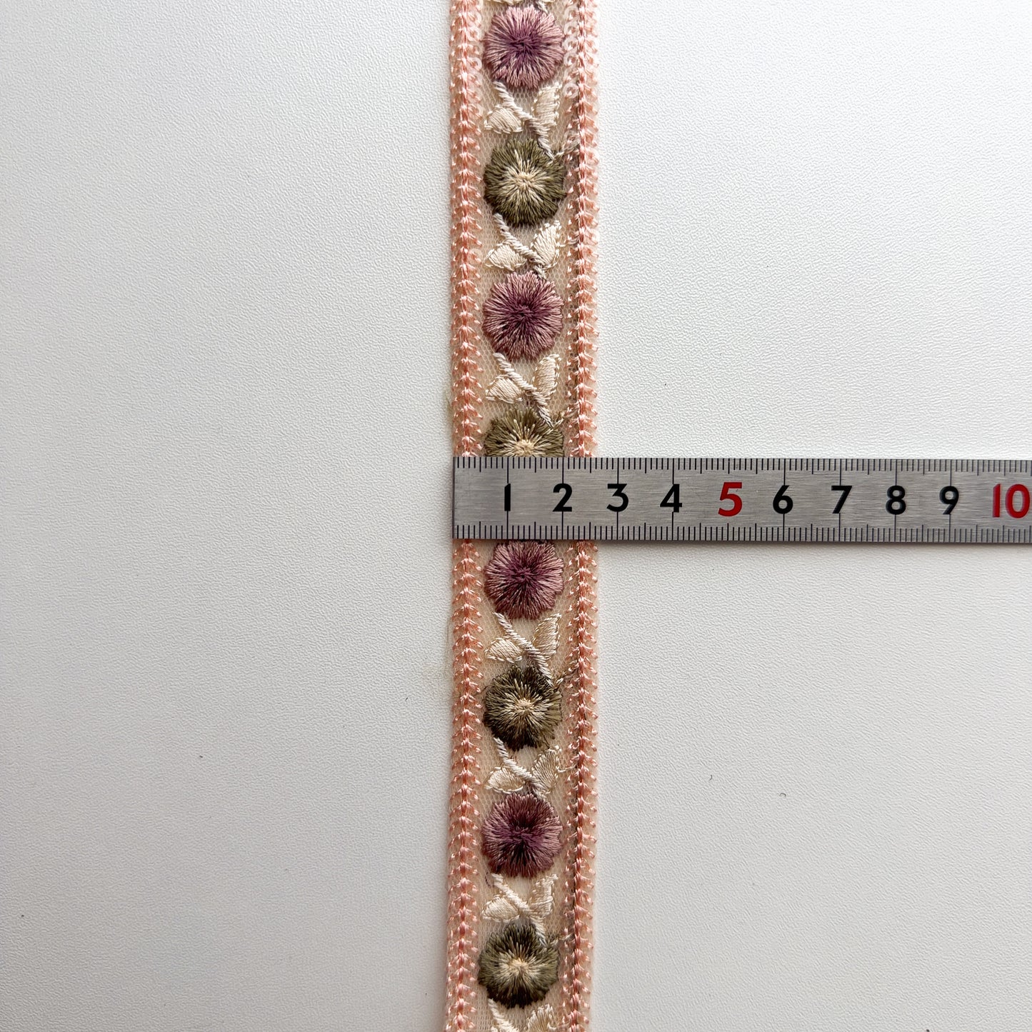 S288 インド刺繍リボン 2.5cm幅 チュール ポンポンフラワー