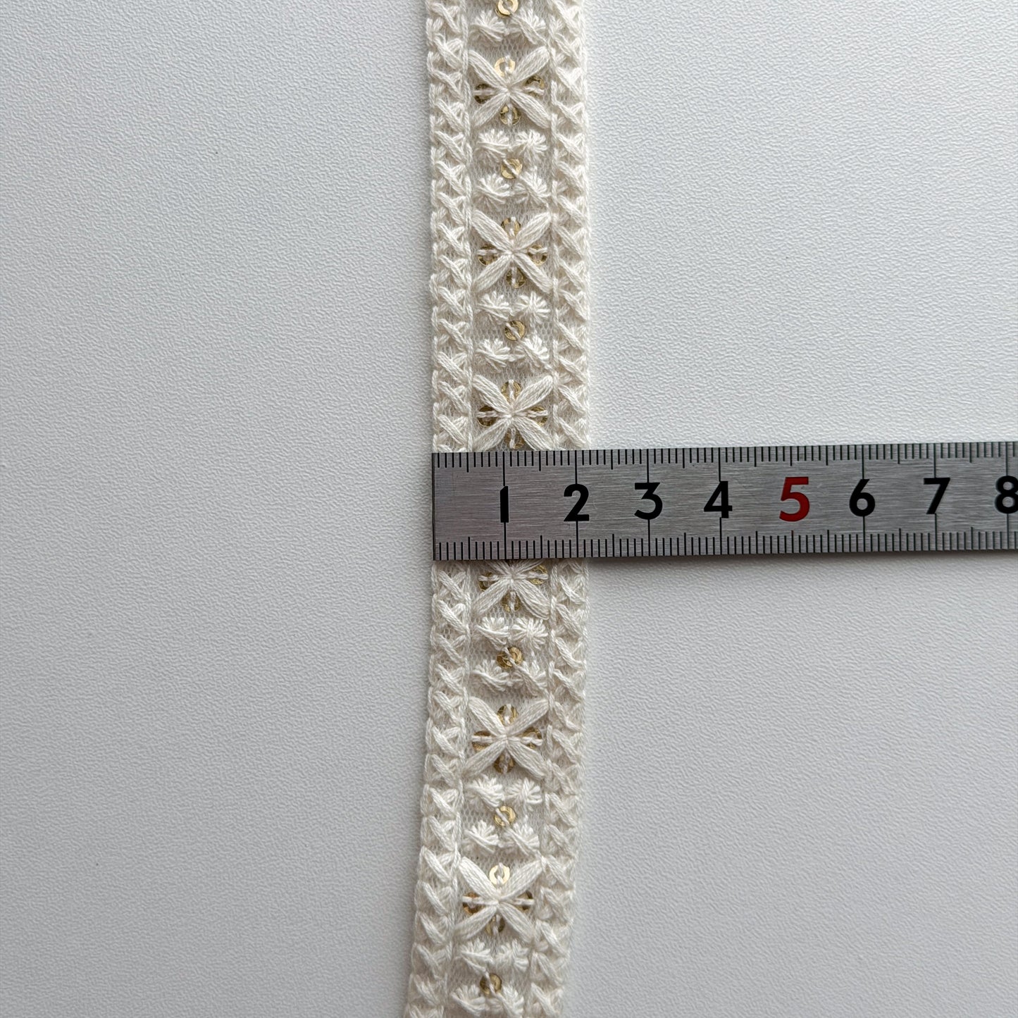 S387 インド刺繍リボン 2cm幅 チュール