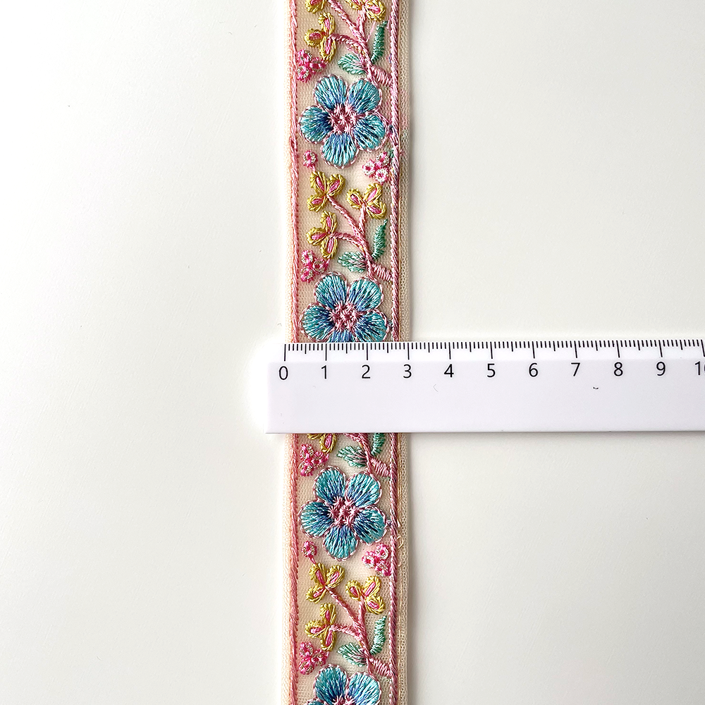 251 【 幅：3cm 】 インド刺繍リボン　ベージュ　チュール　ブルー