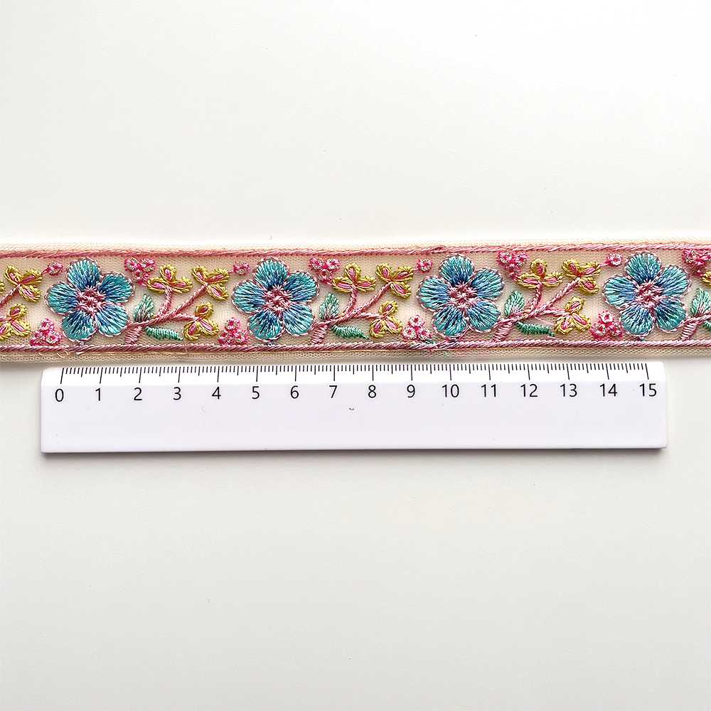 251 【 幅：3cm 】 インド刺繍リボン　ベージュ　チュール　ブルー