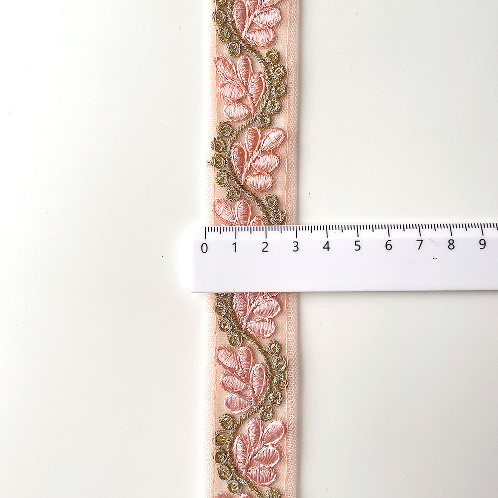 259 【 幅：3cm 】 インド刺繍リボン　ベビーピンク　チュール　