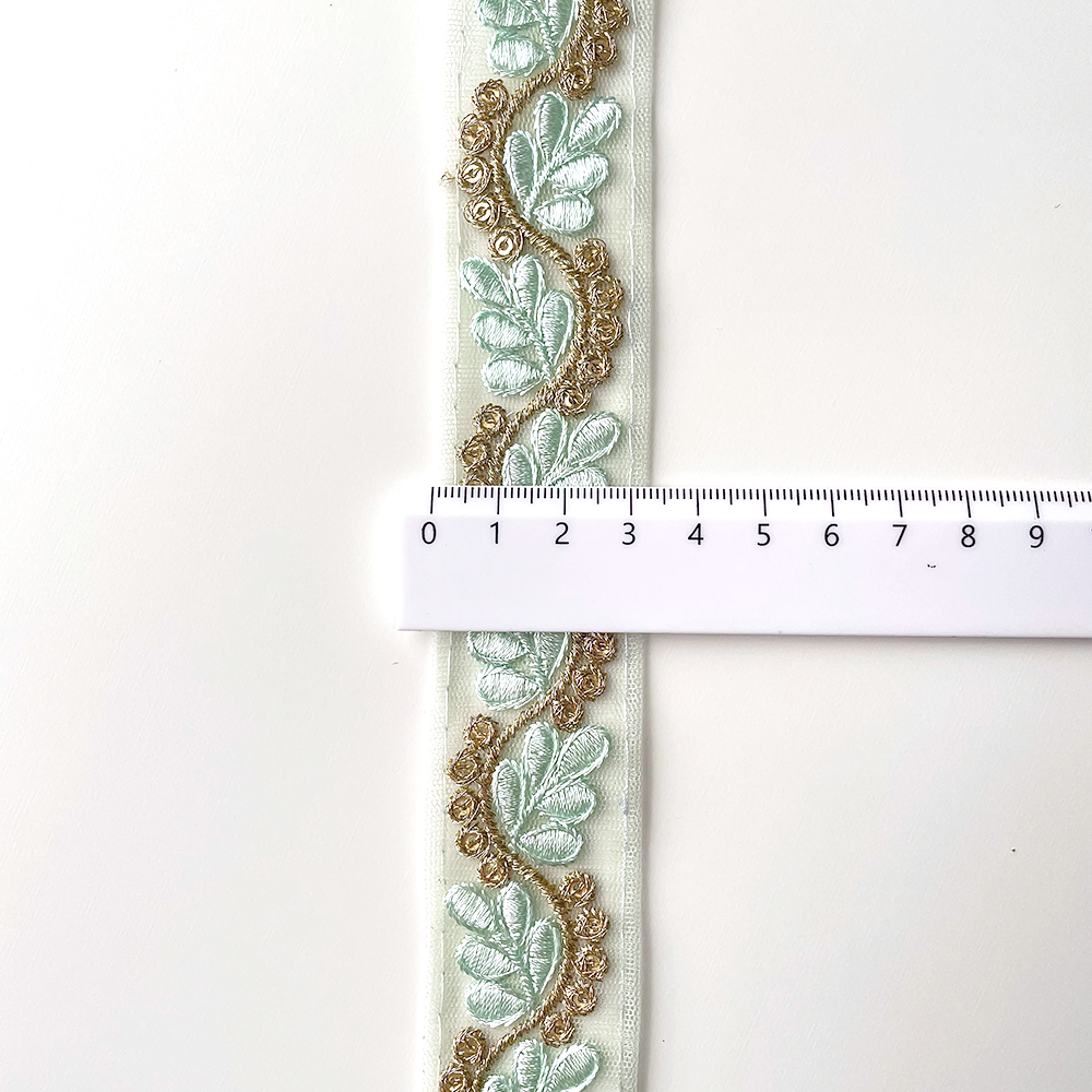 263 【 幅：3cm 】 インド刺繍リボン　ミント　チュール　
