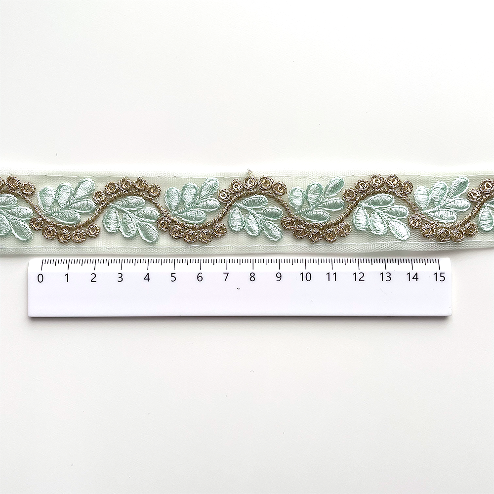263 【 幅：3cm 】 インド刺繍リボン　ミント　チュール　