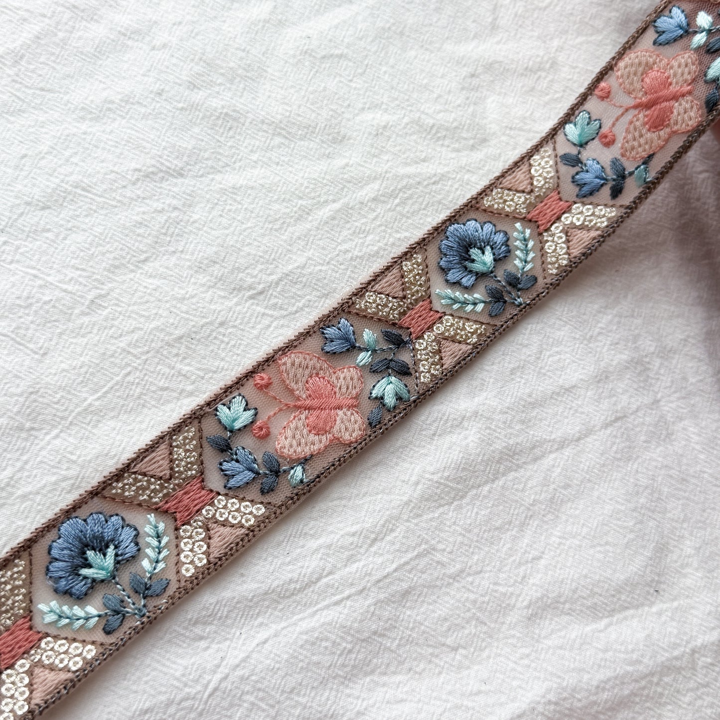 S405 インド刺繍リボン 3.5cm幅 チュール