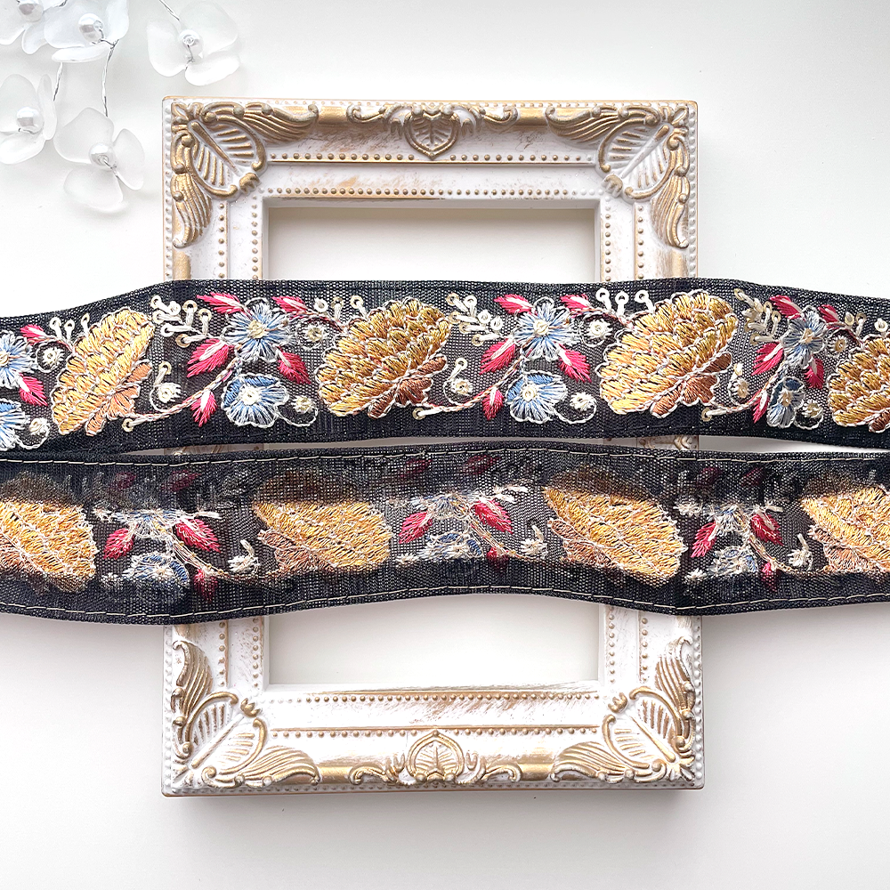 343 【 幅：3.5cm 】 インド刺繍リボン　ブラック　チュール　イエロー