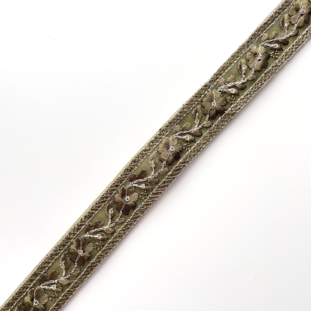 398 【 幅：2.5cm 】 インド刺繍リボン　モスグリーン　チュール　