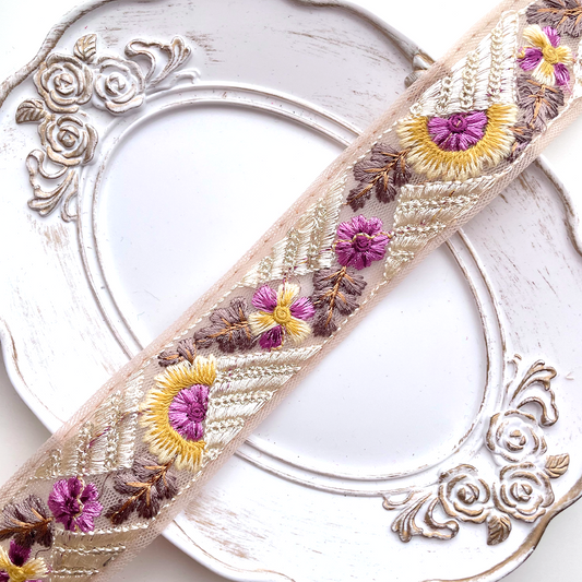 402 【 幅：3.5cm 】 インド刺繍リボン　ベージュ　チュール　イエロー　パープル