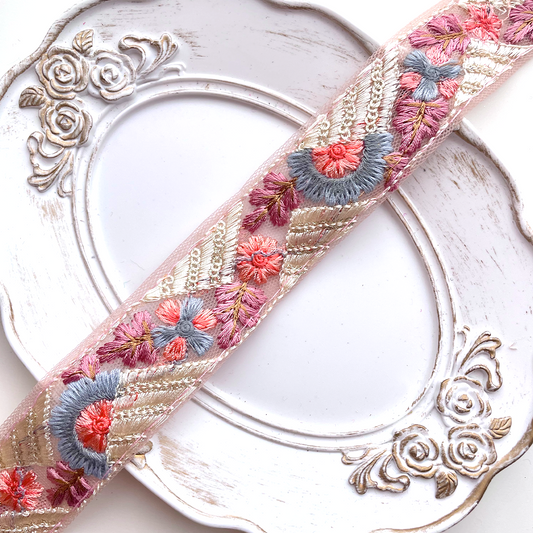 403 【 幅：3.5cm 】 インド刺繍リボン　ピンク　チュール　ブルー