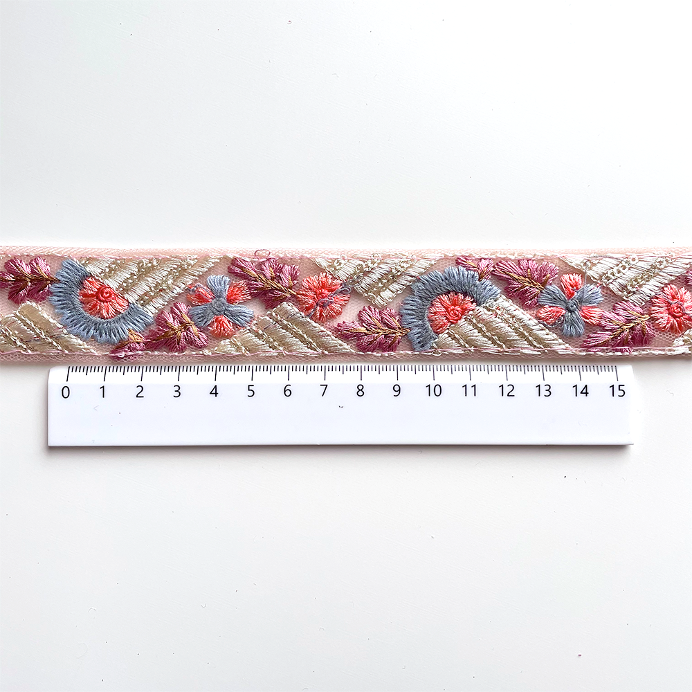 403 【 幅：3.5cm 】 インド刺繍リボン　ピンク　チュール　ブルー