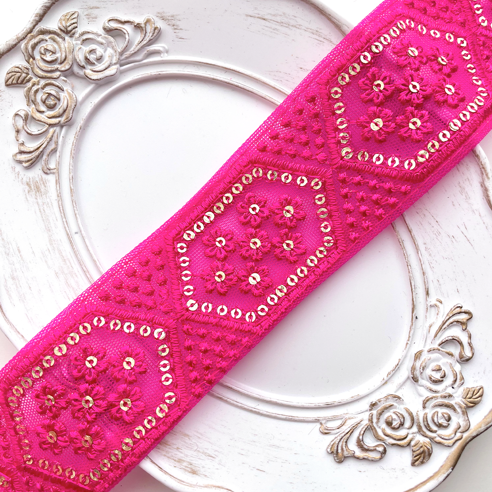 443 【 幅：4.5cm 】 インド刺繍リボン　パッションピンク　チュール　