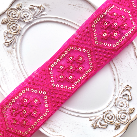 443 【 幅：4.5cm 】 インド刺繍リボン　パッションピンク　チュール　