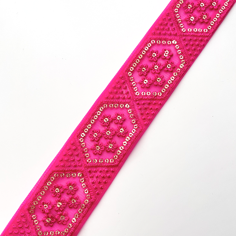 443 【 幅：4.5cm 】 インド刺繍リボン　パッションピンク　チュール　