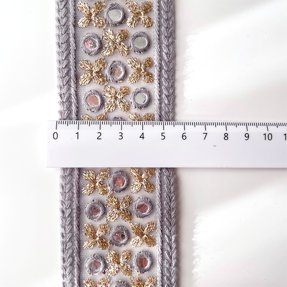 452 【 幅：5.5cm 】 インド刺繍リボン　グレー　チュール　ゴールド